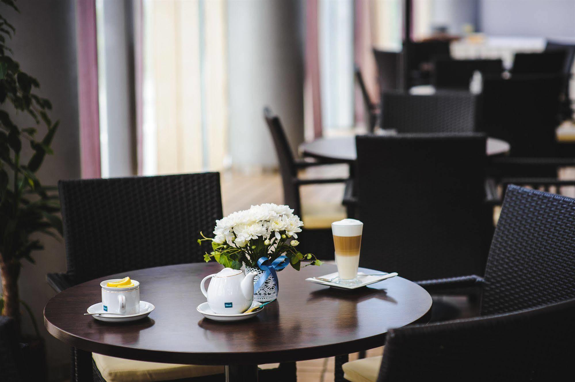 Hotel Aspel Krasków Eksteriør bilde