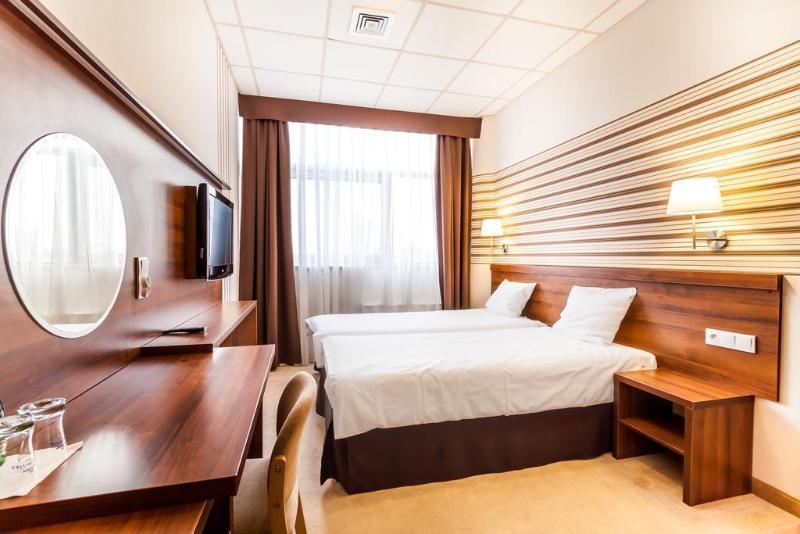 Hotel Aspel Krasków Eksteriør bilde